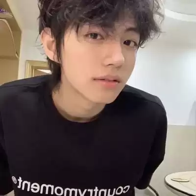 雍恨云